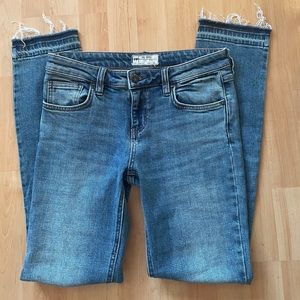 Free People Jeans raw hem split seam jeans 27 blue